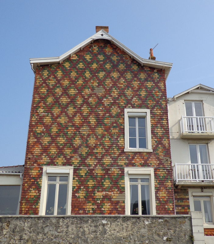 Interesting paint job on this house in Wimereux
